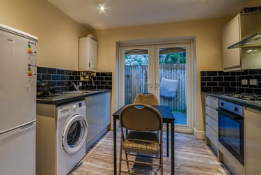 2 bed house, Colum Road, Cathays, Cardiff, CF103EL - Image 3
